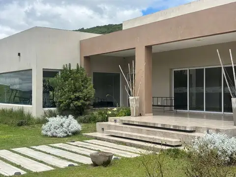 El Pórtico. Acceso Norte. Lote 100