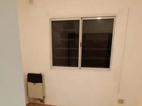 Depto Tipo Casa en Alquiler de 2 ambientes