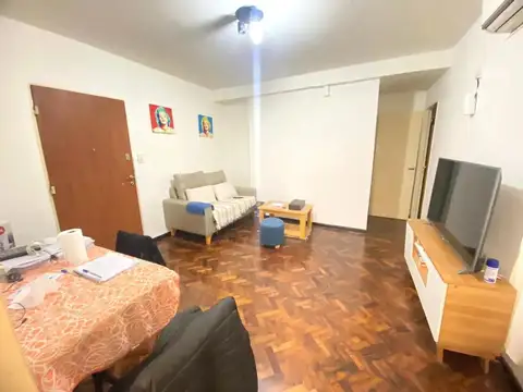 Avenida Carlos Calvo 100