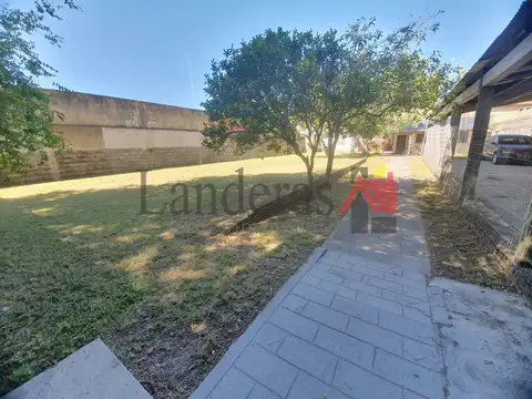 Dos casas + Galpón sobre lote de 800m2 - Excelente ubicación