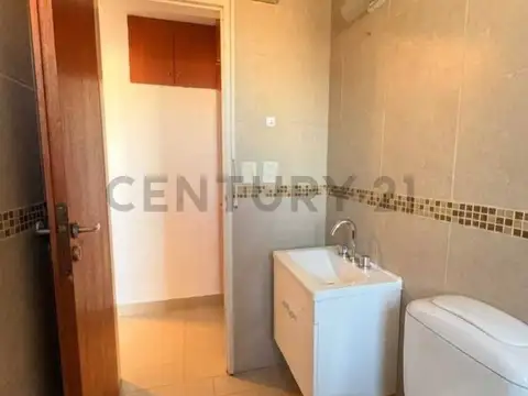 VENTA/PERMUTA DEPTO 2 AMB. CASEROS CENTRO