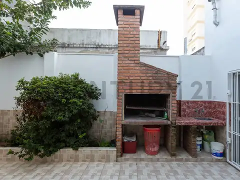 Rauch 2300, Piso 0