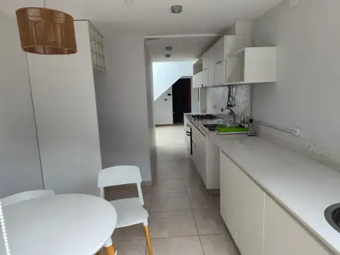 Avenida Ovidio Lagos 81