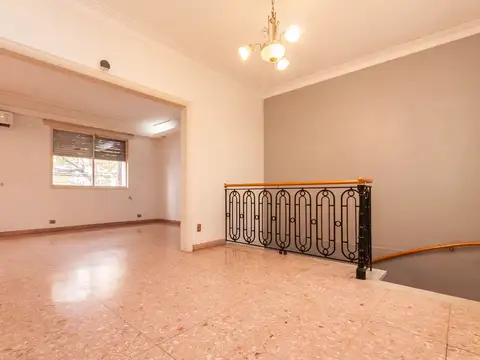 Depto Tipo Casa en Venta de 4 dormitorios