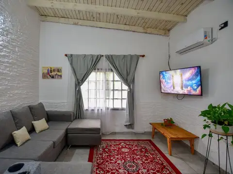 Casa 4 ambientes con 1 baño