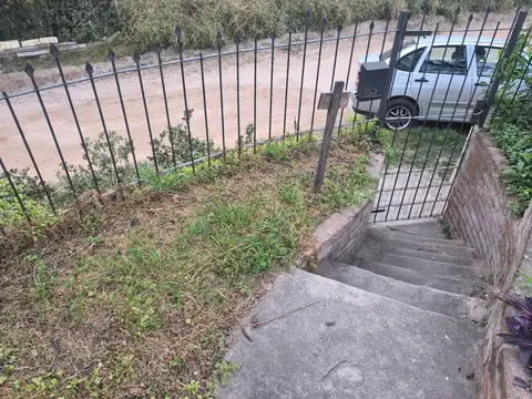 VENDE CASA TRES DORMITORIOS QUEBRADA DE LAS ROSAS