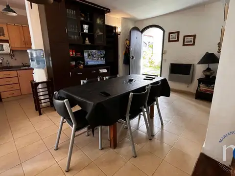 Departamento 5 ambientes con 2 baños