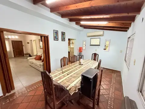 Casa en Jose Clemente Paz 4 amb c/ coch