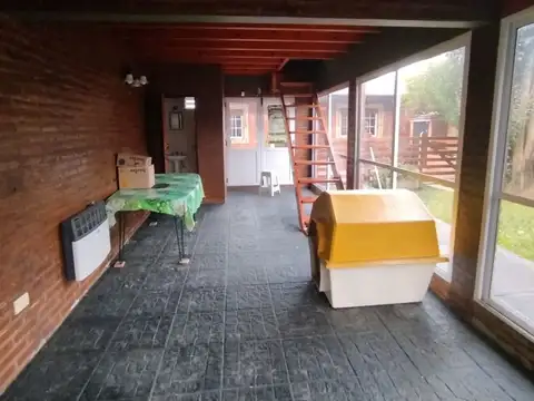Venta Casa Temperley con Jardin y Quincho