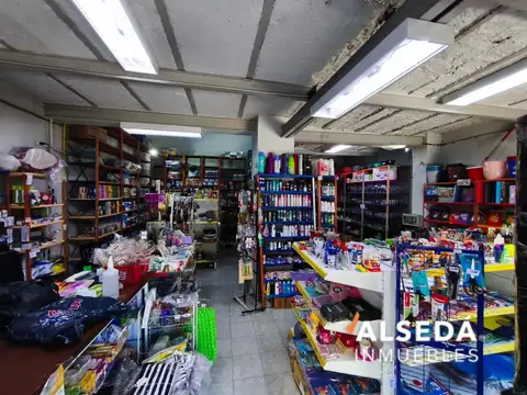 Local en Venta en Abasto, USD 139.000