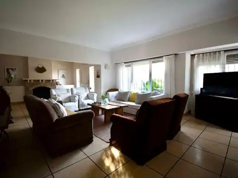 ALQUILER TEMPORARIO CHALET MAR DEL PLATA  5 DORMIT