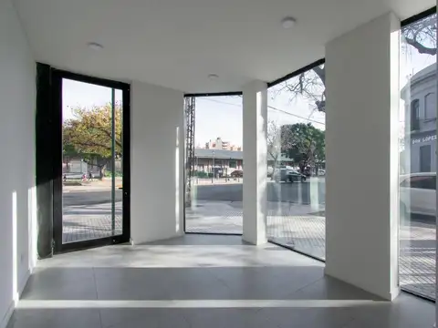 Venta Local Comercial en barrio Luis Agote