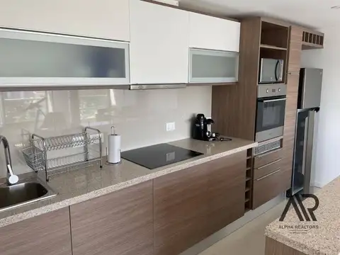 Departamento en Alquiler en Punta del Este, USD 1.800