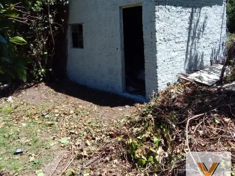 Casa 3 ambientes con 1 baño
