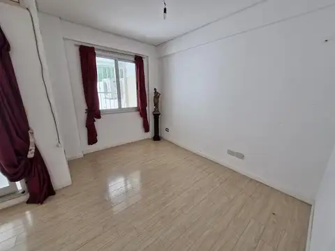 Departamento en Venta en Flores, USD 145.000