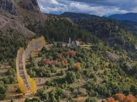 Casa 7 ambientes con 6 baños