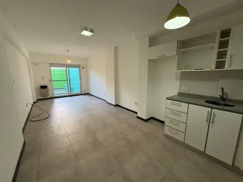 Monoambiente con patio