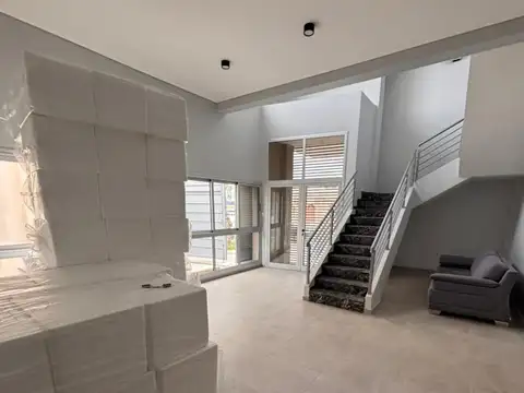 Local en Alquiler en San Juan, USD 4.000.000