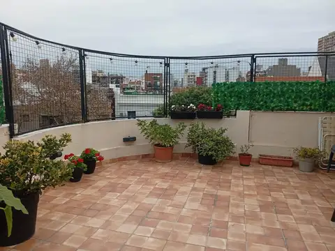 Venta-PH-en Villa Urquiza-4 ambientes-2 pisos-reciclado-terraza