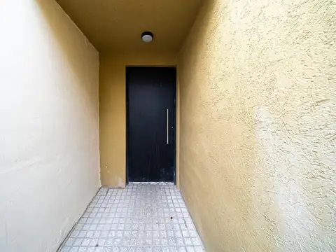 Depto Tipo Casa en Venta en Echesortu, USD 82.000