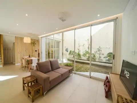 VENTA - Casa de 3 dormitorios con terraza y pileta. Centro, Rosario