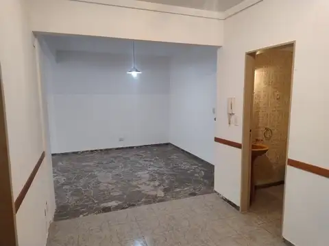 Avalos 1300, Piso PB