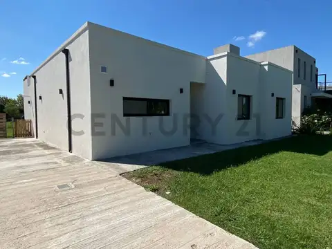 CASA EN UNA PLANTA EN SAN RAMON