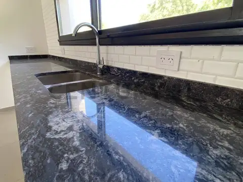 CASA EN UNA PLANTA EN SAN RAMON