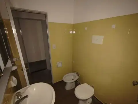 Departamento en Alquiler en Republica De La Sexta, $ 350.000