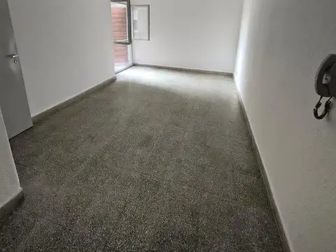 Buenos Aires 2500, Piso 02