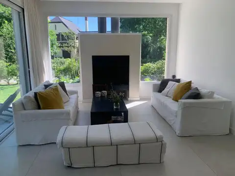 Casa en  Club Newman