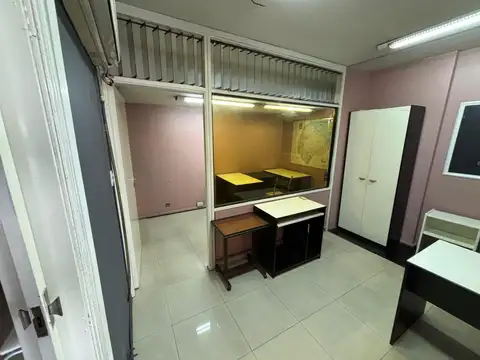 Talcahuano 300 San Nicolás Oficina 4amb U$32.000