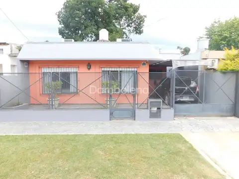 Casa  en Venta en Moreno