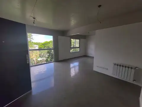 Presidente Hipólito Yrigoyen 1600