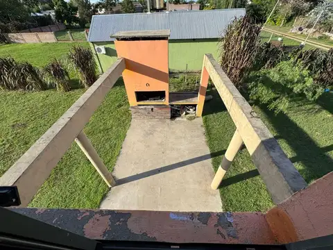 Casa 2 ambientes con 1 baño