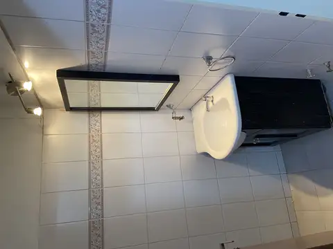 VILLA BALLESTER CENTRO: OFICINAS AL FRENTE 1ER. PISO POR ESCALERA. APTO TODO DESTINO.CONSULTE 