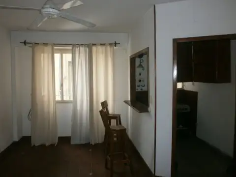 ALQUILER MONOAMBIENTE DIVISIBLE LUMINOSO