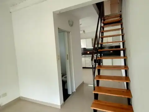 Departamento en Alquiler en Villa Luzuriaga, $ 600.000