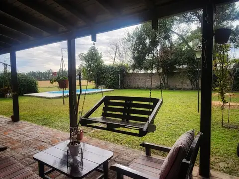 Casa 5 ambientes con 2 baños