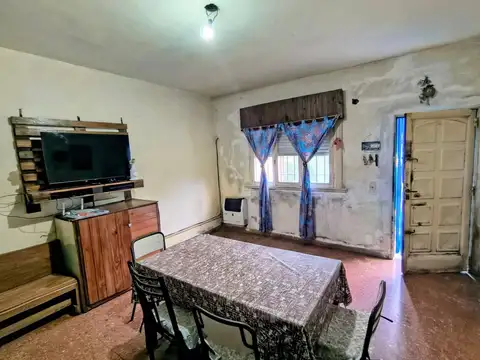 VENTA-CASA 3 AMBIENTES C/COCHERA- ISIDRO CASANOVA