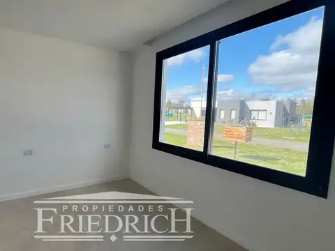 CASA EN VENTA - BARRIO CERRADO LOS JUNCOS