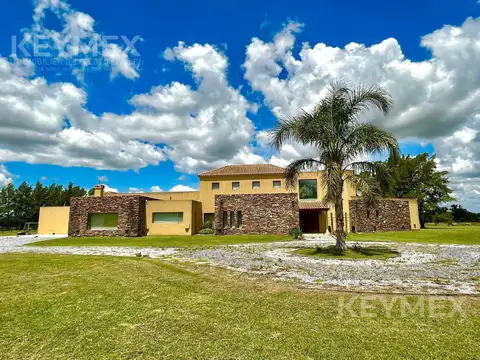 Barrio Las Vizcachas, Exaltación de la Cruz