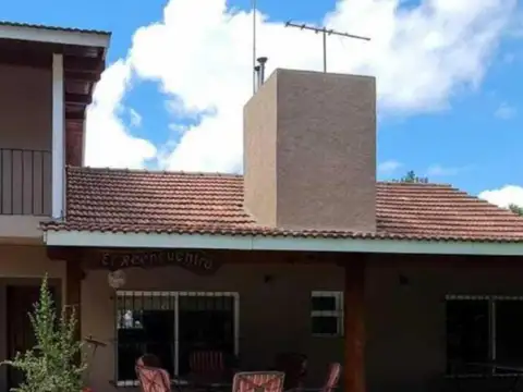 Casa 5 ambientes con 3 baños