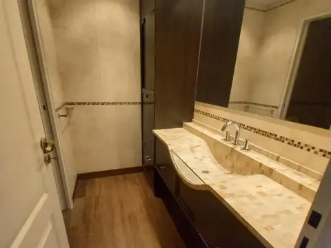 Casa en Alquiler en Florida, $ 1.800.000