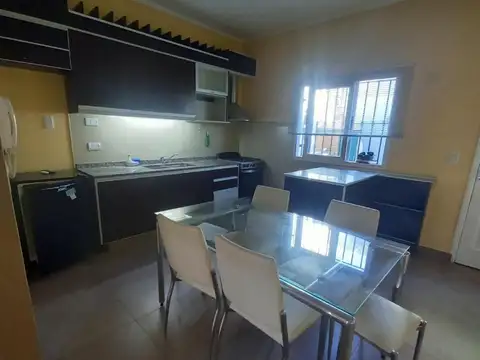 Casa en Alquiler al Sureste