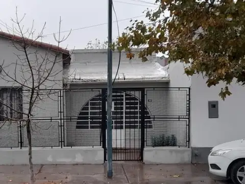 Venta de casa 3 habitaciones con cochera en G Cruz