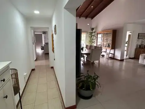 Casa en Alquiler de 4 dormitorios