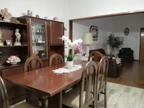Casa en Venta en Valentin Alsina, USD 129.000