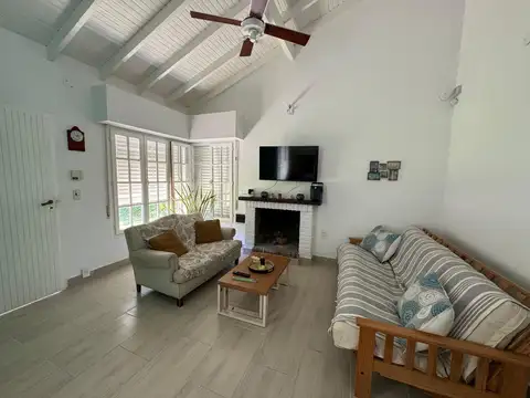 Casa en Alquiler de 3 dormitorios