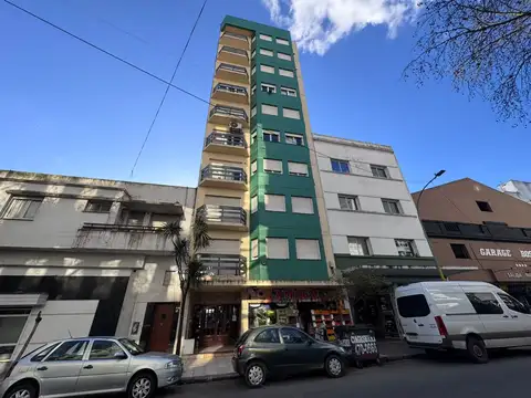 Departamento en Alquiler 49 años